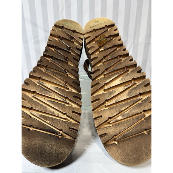 VERACRUZ ARTISANS Women's Whiskey Leather Studded Platform Sandals 8.5-9. - Picture 8 of 9